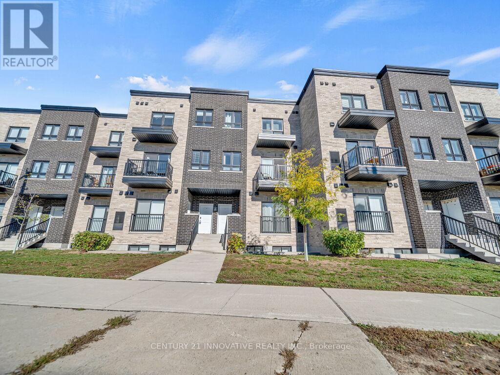 17 - 600 Victoria Street, Kitchener, Ontario  N2M 0C3 - Photo 2 - X12458573