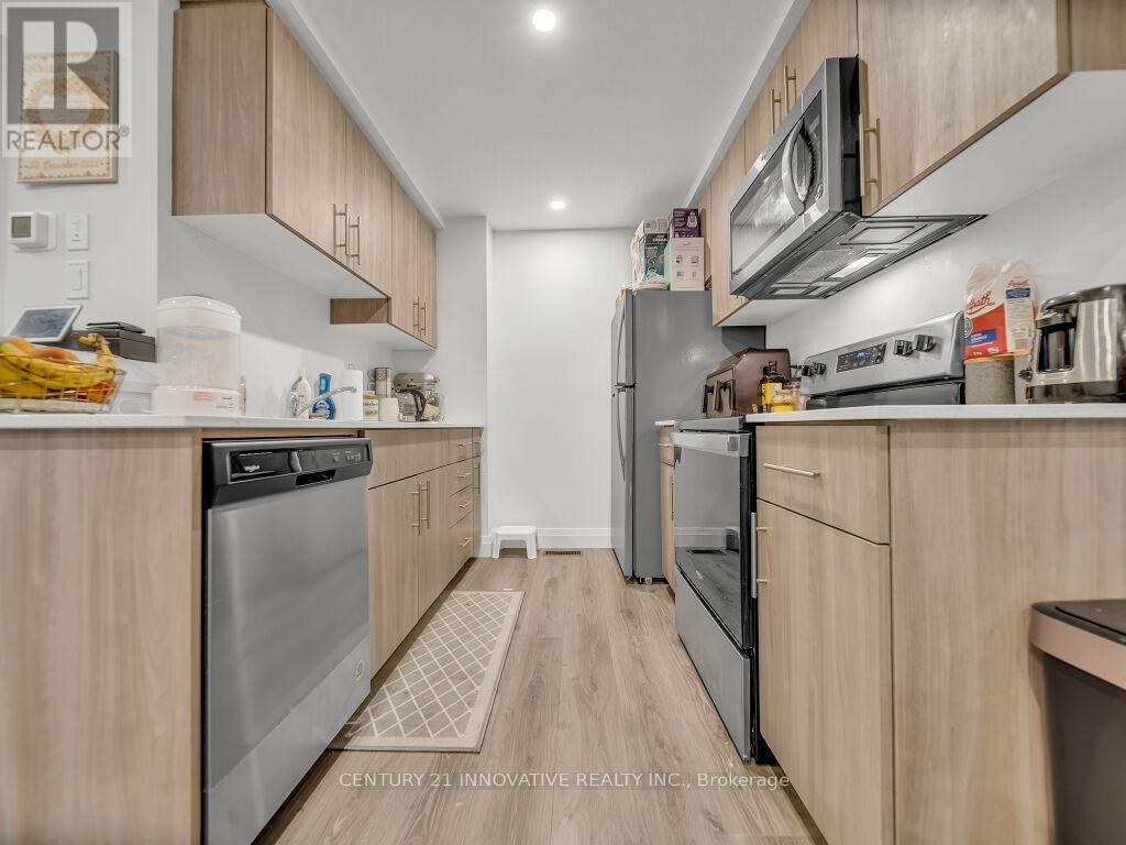 17 - 600 Victoria Street, Kitchener, Ontario  N2M 0C3 - Photo 9 - X12458573