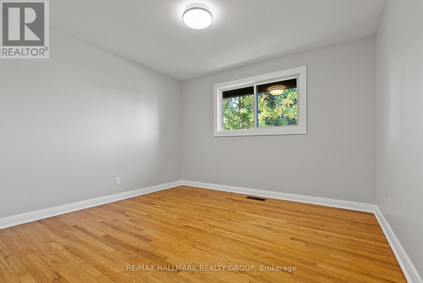 9 Newhaven Street, Ottawa, Ontario  K2G 0X3 - Photo 17 - X12458580