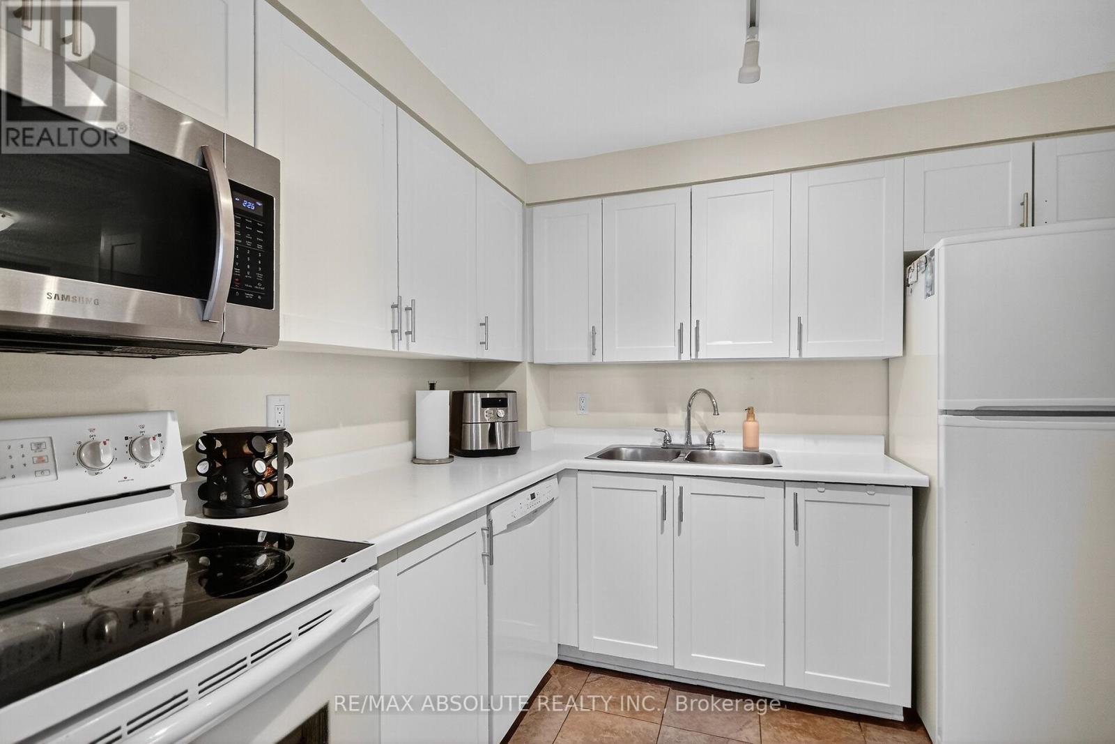 514 - 960 Teron Road, Ottawa, Ontario  K2K 2B6 - Photo 19 - X12458581