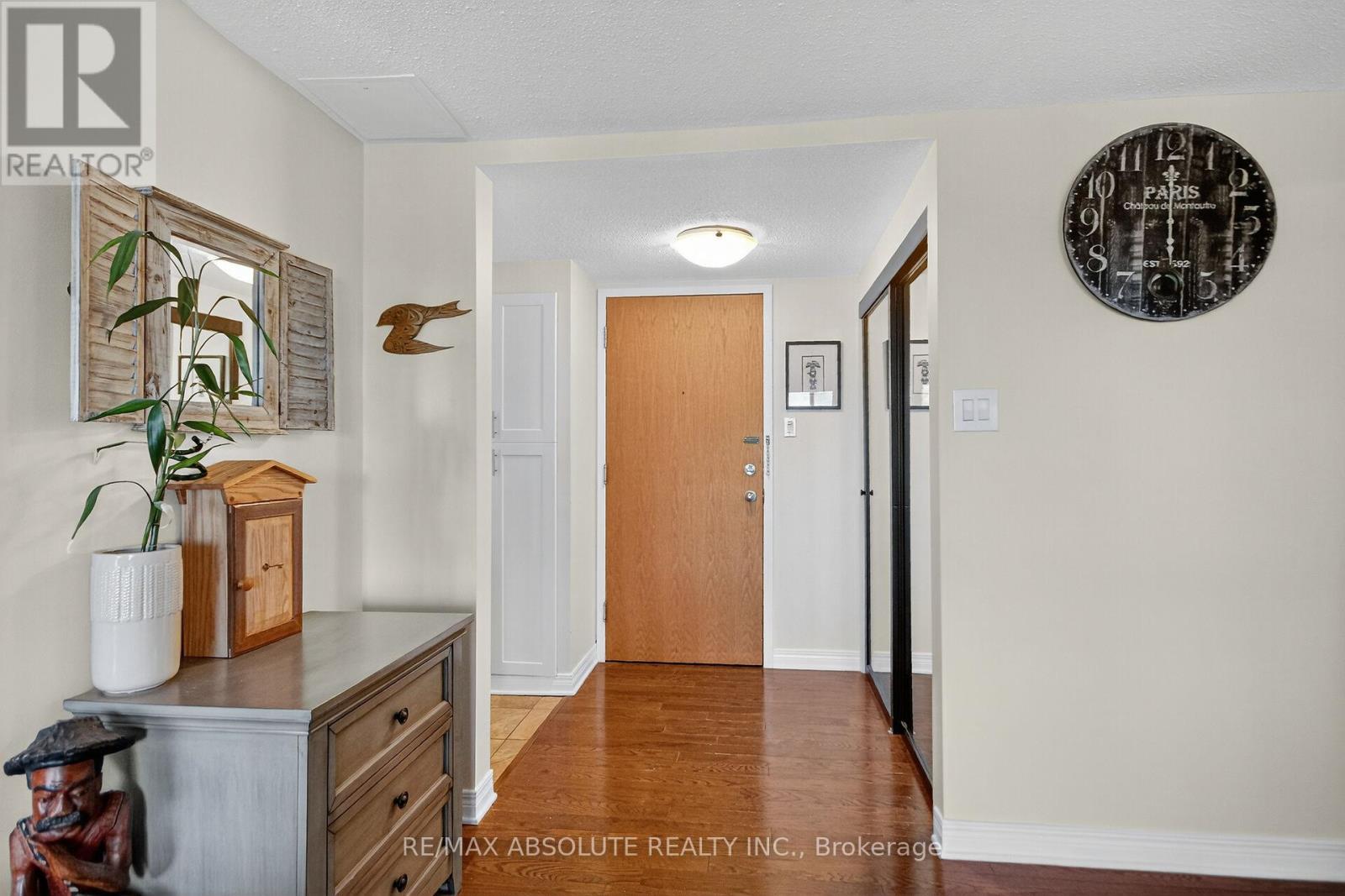 514 - 960 Teron Road, Ottawa, Ontario  K2K 2B6 - Photo 5 - X12458581
