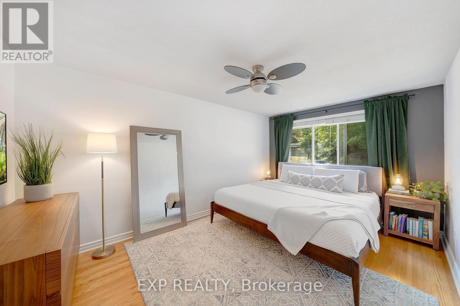 7 Redwood Drive, Grimsby, Ontario  L3M 1E6 - Photo 21 - X12458597