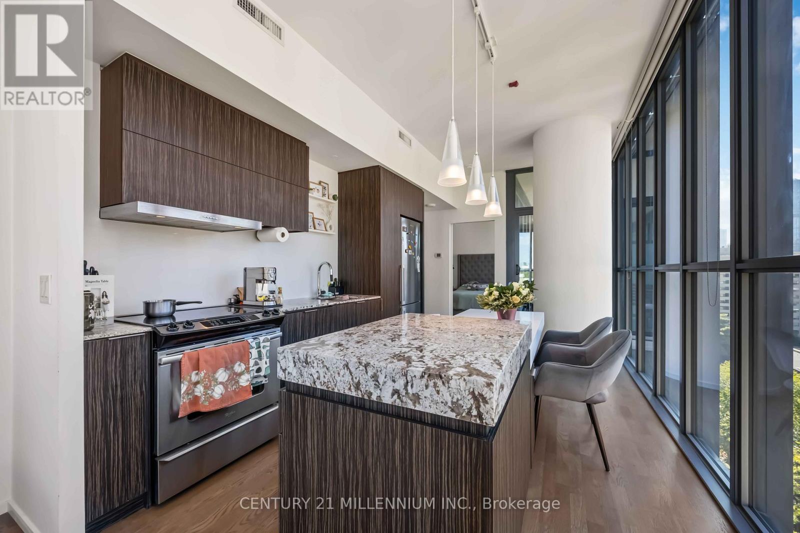 1006 - 101 Charles Street E, Toronto, Ontario  M4Y 0A9 - Photo 14 - C12411605