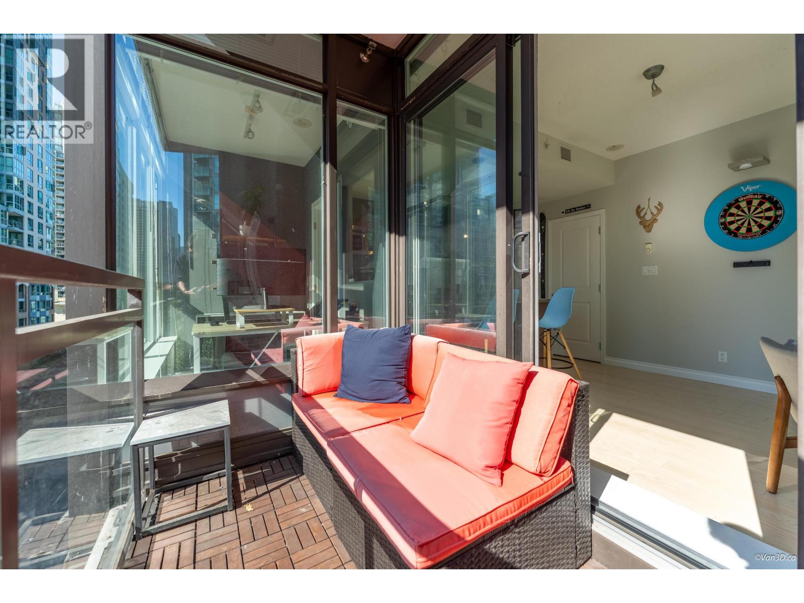 702 1211 Melville Street, Vancouver, British Columbia  V6E 0A7 - Photo 17 - R3048196