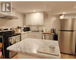 LOWER - 67 FORTROSE CRESCENT, Toronto, Ontario