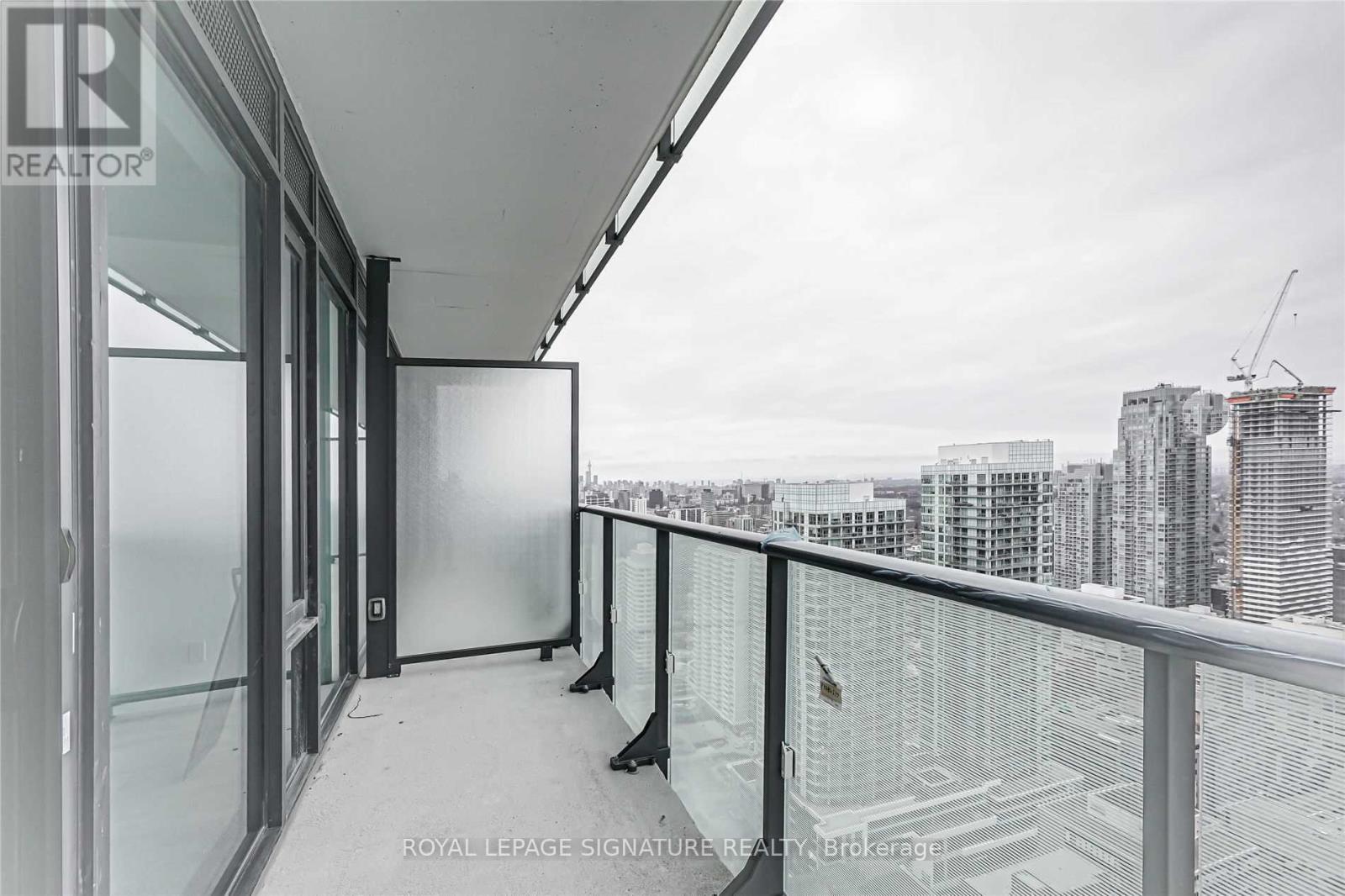 4202 - 161 Roehampton Avenue, Toronto, Ontario  M4P 1P9 - Photo 16 - C12458593