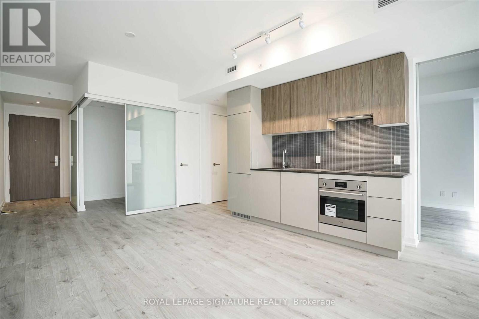 4202 - 161 Roehampton Avenue, Toronto, Ontario  M4P 1P9 - Photo 5 - C12458593