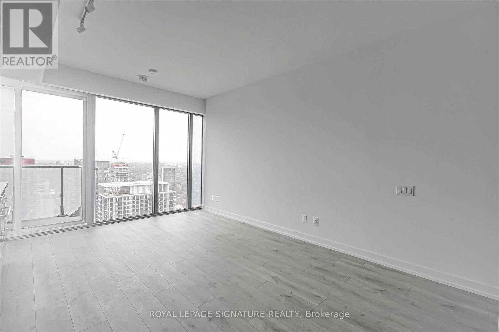 4202 - 161 Roehampton Avenue, Toronto, Ontario  M4P 1P9 - Photo 8 - C12458593
