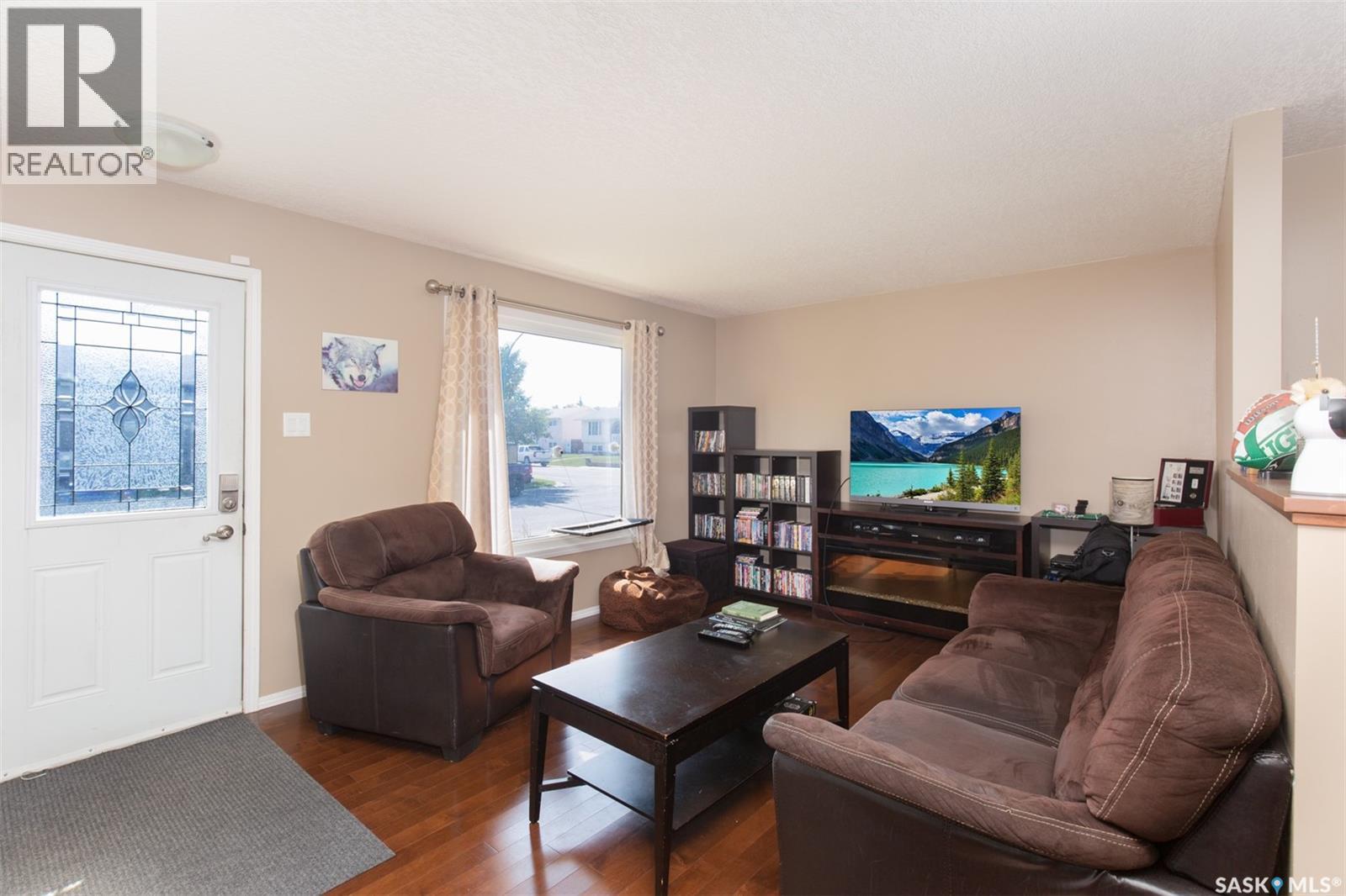 1443 Sioux Crescent Sw, Moose Jaw, Saskatchewan  S6H 7C8 - Photo 5 - SK019177