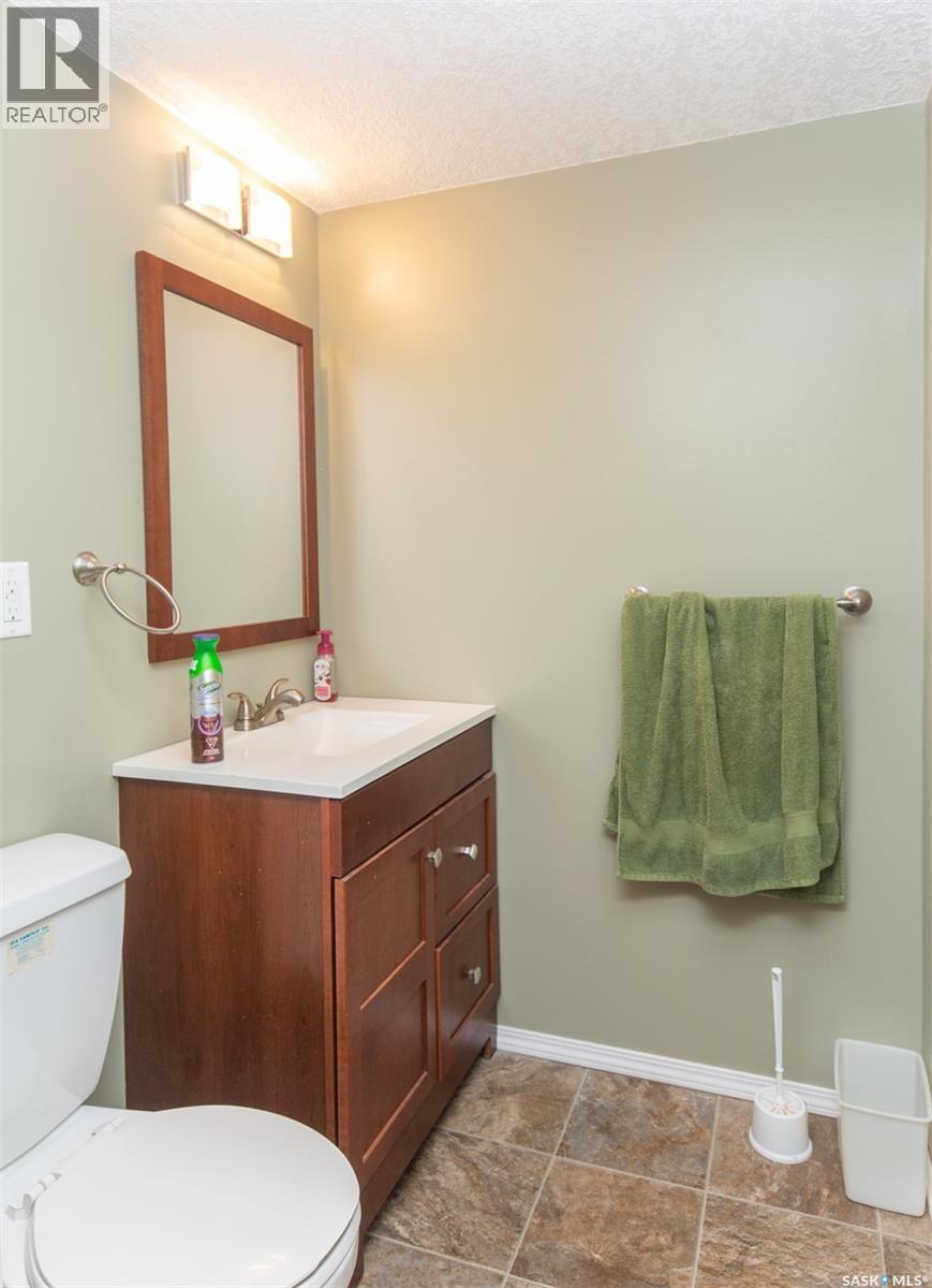 1443 Sioux Crescent Sw, Moose Jaw, Saskatchewan  S6H 7C8 - Photo 22 - SK019177