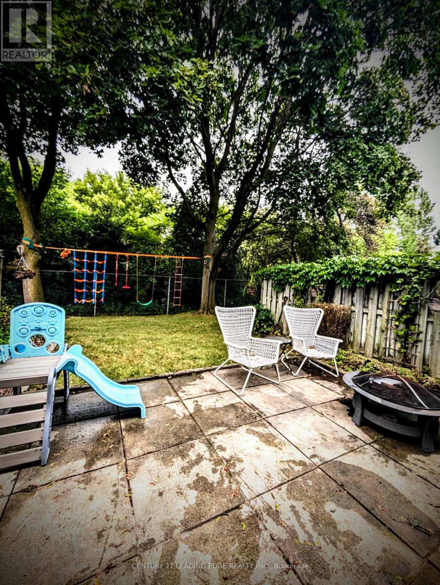 6 - 40 Castle Rock Drive, Richmond Hill, Ontario  L4C 5H5 - Photo 20 - N12458599