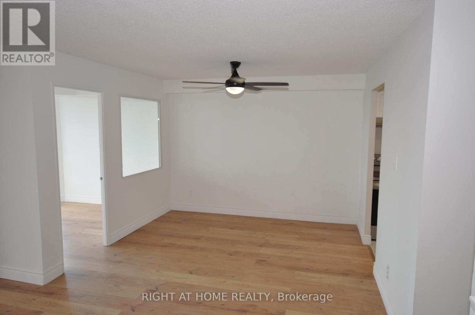 815 - 115 Hillcrest Avenue, Mississauga, Ontario  L5B 3Y9 - Photo 22 - W12458578