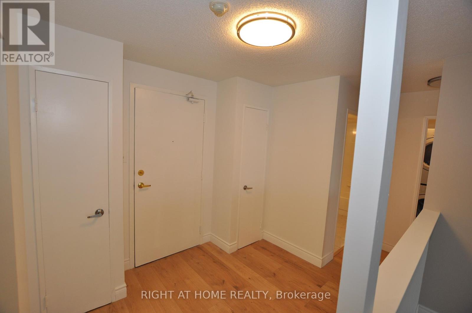 815 - 115 Hillcrest Avenue, Mississauga, Ontario  L5B 3Y9 - Photo 28 - W12458578