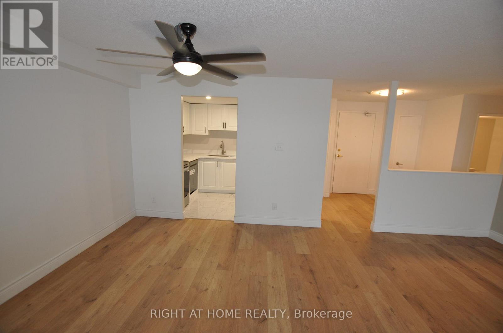815 - 115 Hillcrest Avenue, Mississauga, Ontario  L5B 3Y9 - Photo 44 - W12458578