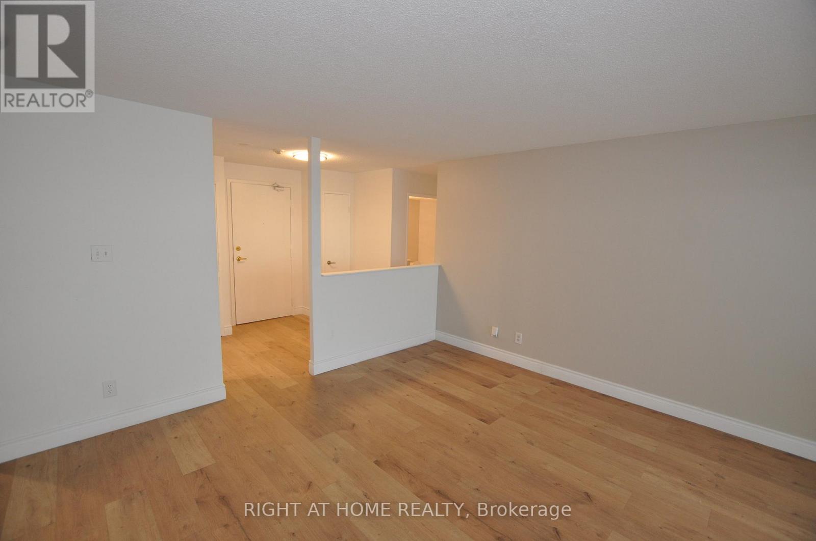 815 - 115 Hillcrest Avenue, Mississauga, Ontario  L5B 3Y9 - Photo 45 - W12458578