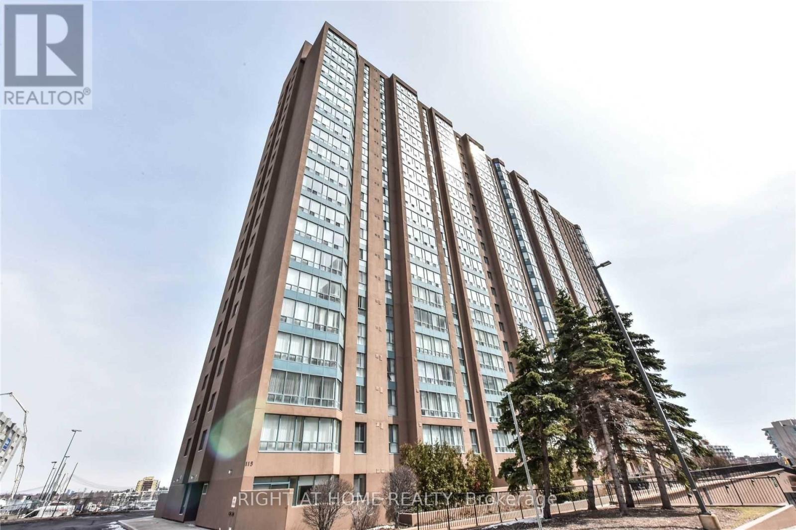 815 - 115 Hillcrest Avenue, Mississauga, Ontario  L5B 3Y9 - Photo 47 - W12458578