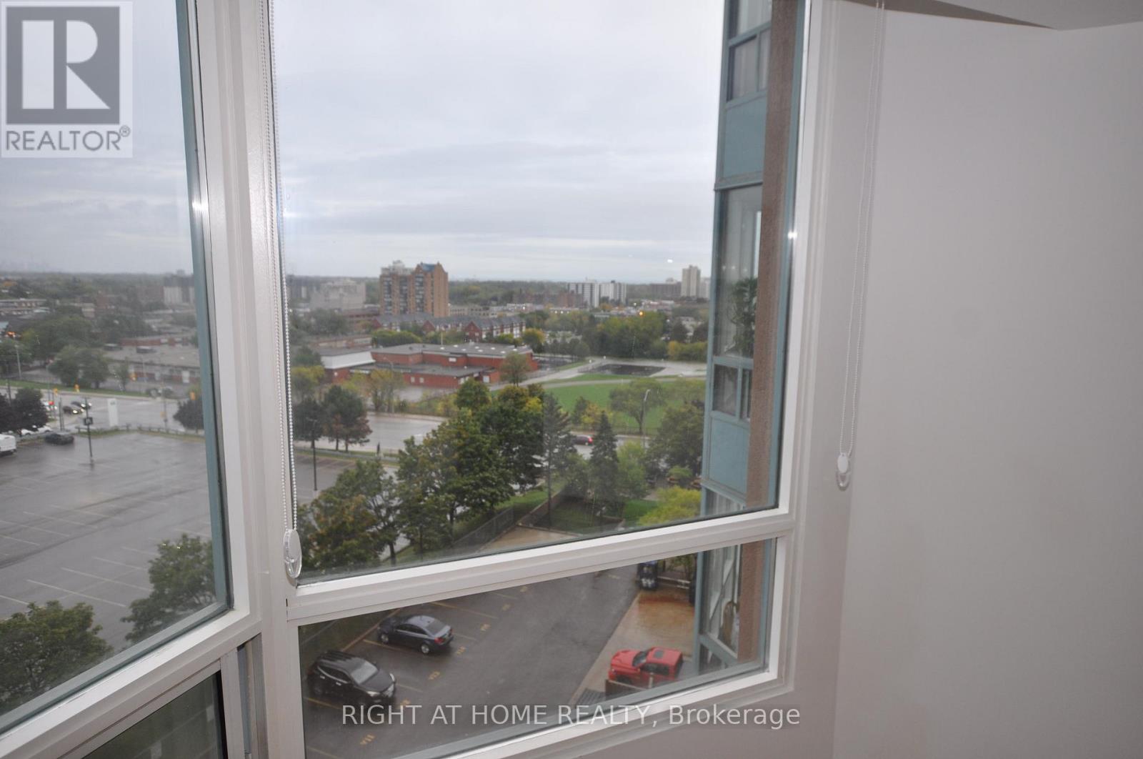 815 - 115 Hillcrest Avenue, Mississauga, Ontario  L5B 3Y9 - Photo 6 - W12458578