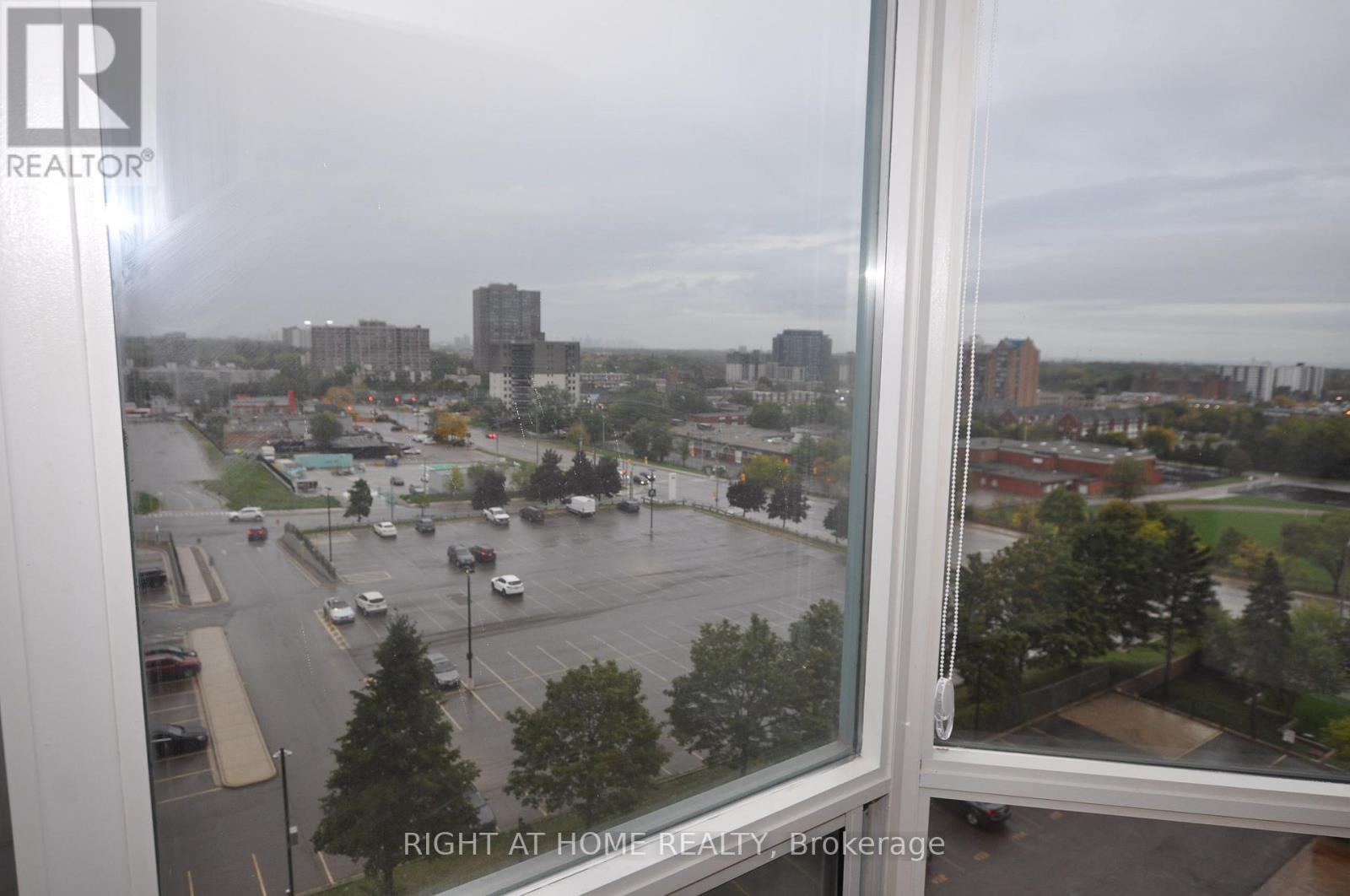 815 - 115 Hillcrest Avenue, Mississauga, Ontario  L5B 3Y9 - Photo 7 - W12458578