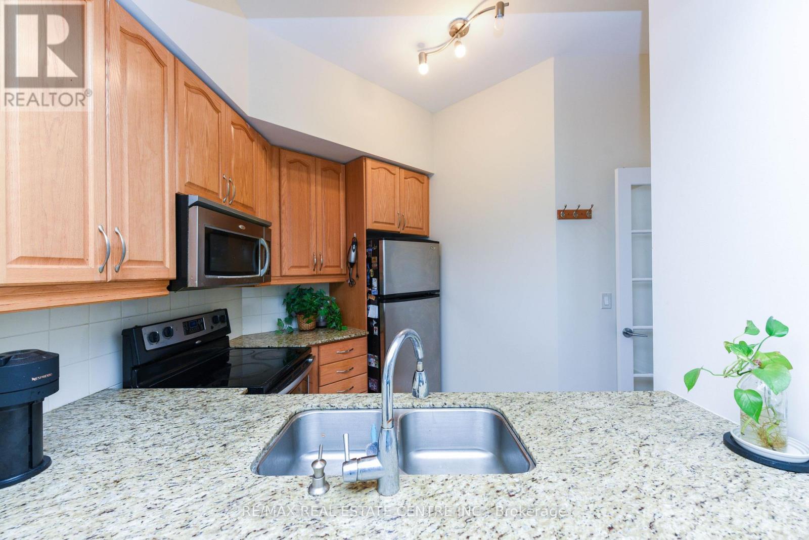 2605 - 90 Absolute Avenue, Mississauga, Ontario  L4Z 0A3 - Photo 8 - W12458588