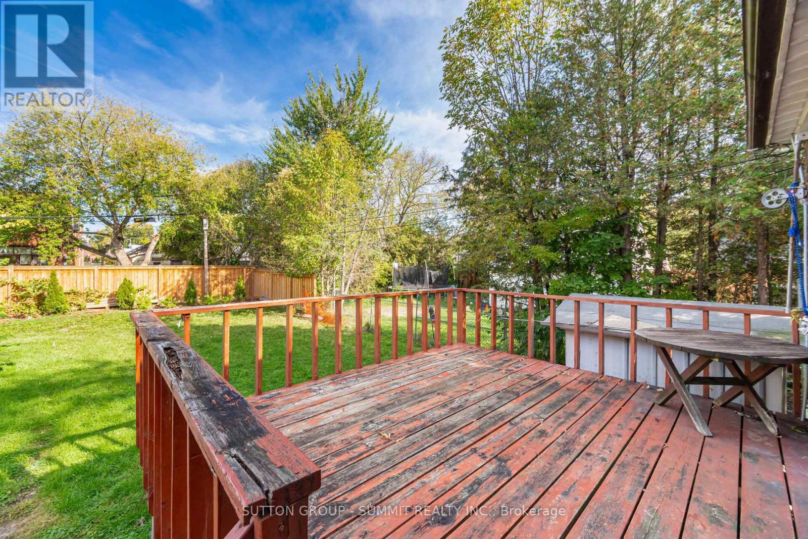 56 Ash Crescent, Toronto, Ontario  M8W 1E6 - Photo 29 - W12458591