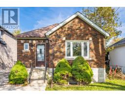 56 ASH CRESCENT, Toronto, Ontario