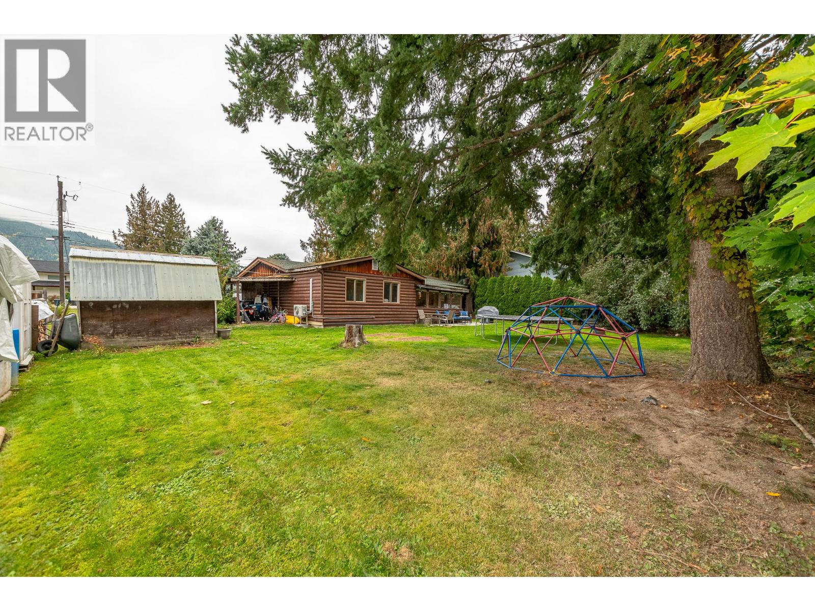 613 Pine Street, Sicamous, British Columbia  V0E 2V0 - Photo 42 - 10365704