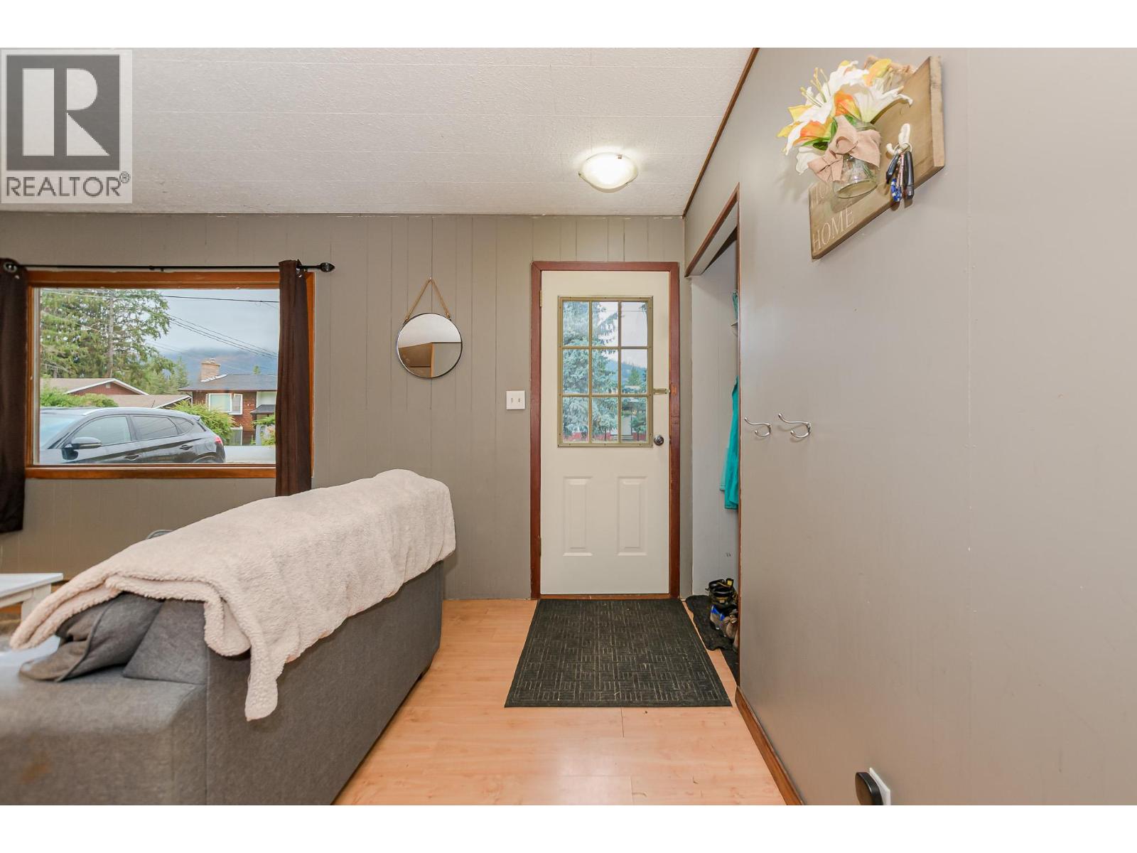 613 Pine Street, Sicamous, British Columbia  V0E 2V0 - Photo 7 - 10365704