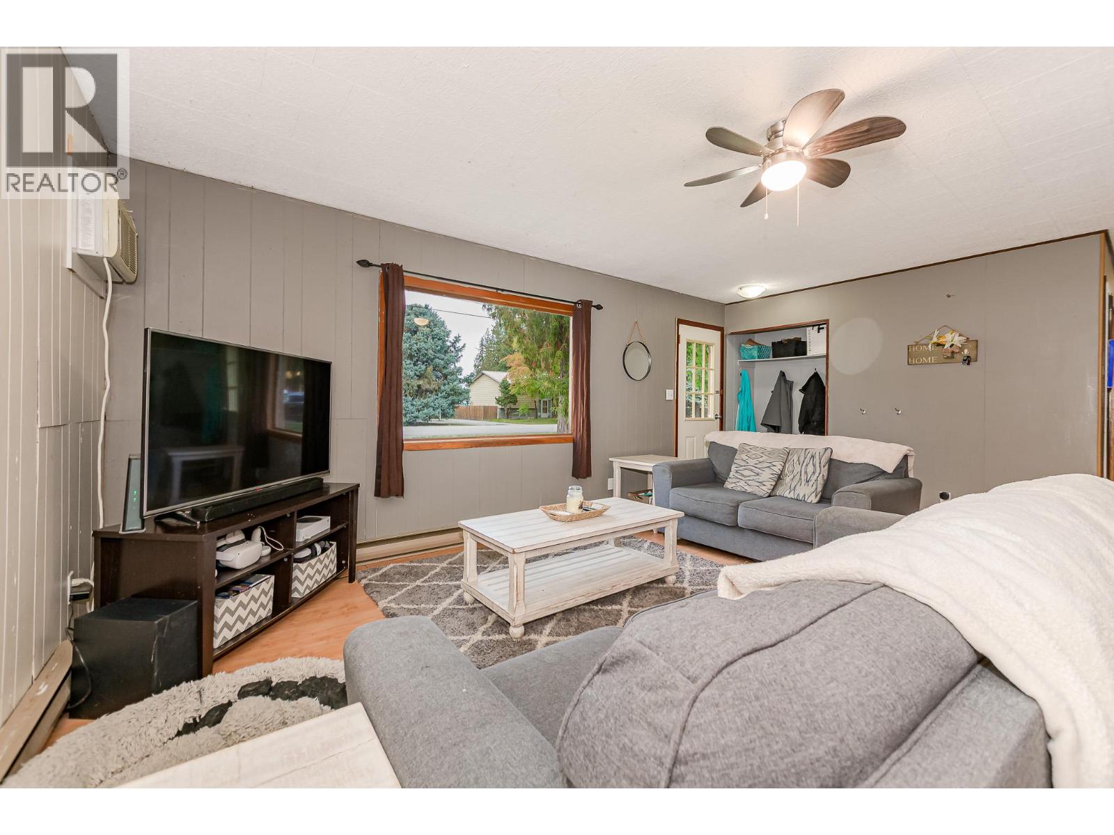 613 Pine Street, Sicamous, British Columbia  V0E 2V0 - Photo 8 - 10365704