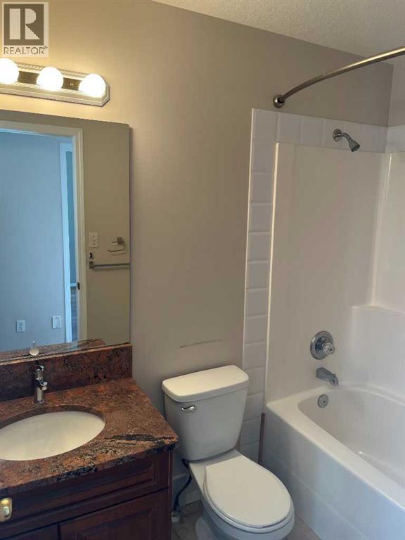 64 Ermineview Way N, Lethbridge, Alberta  T1H 6M8 - Photo 12 - A2263537