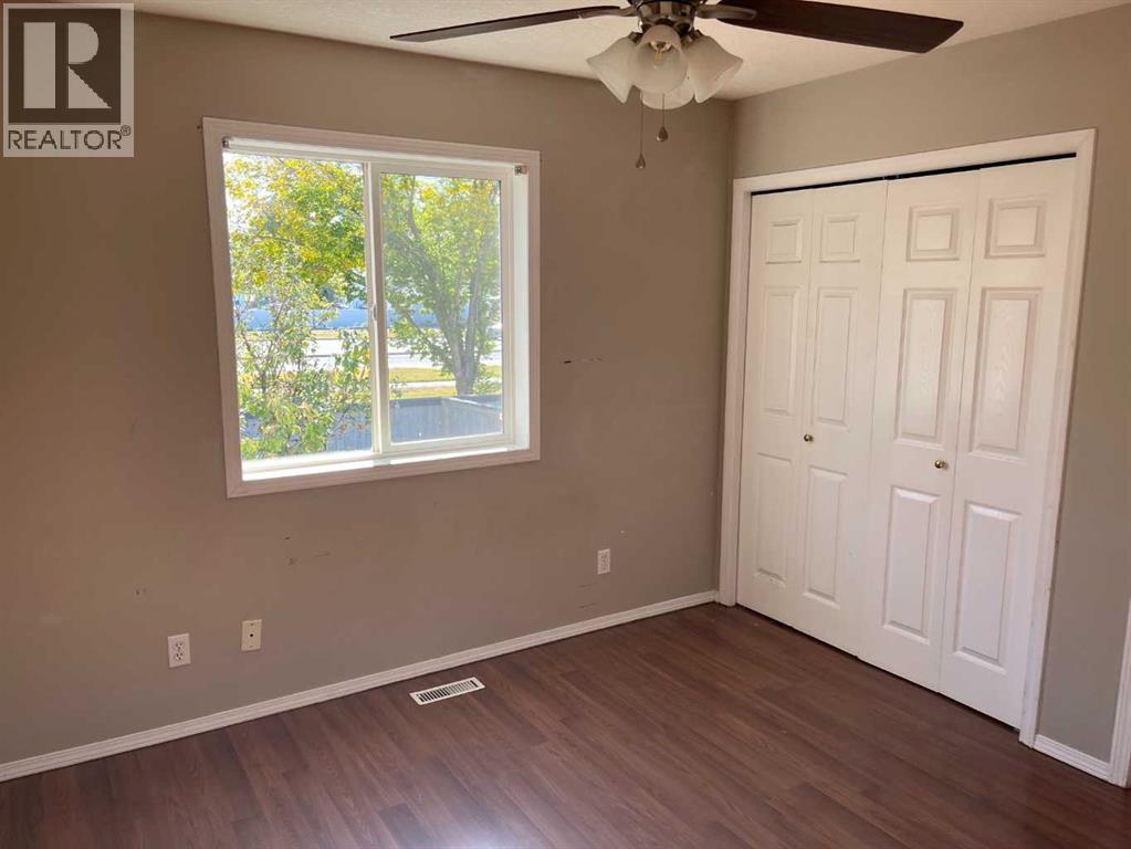 64 Ermineview Way N, Lethbridge, Alberta  T1H 6M8 - Photo 8 - A2263537