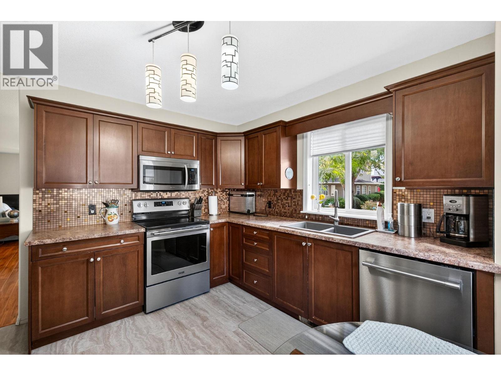 545 Glenmeadows Road Unit# 24 Kelowna, BC V1V1W8_17