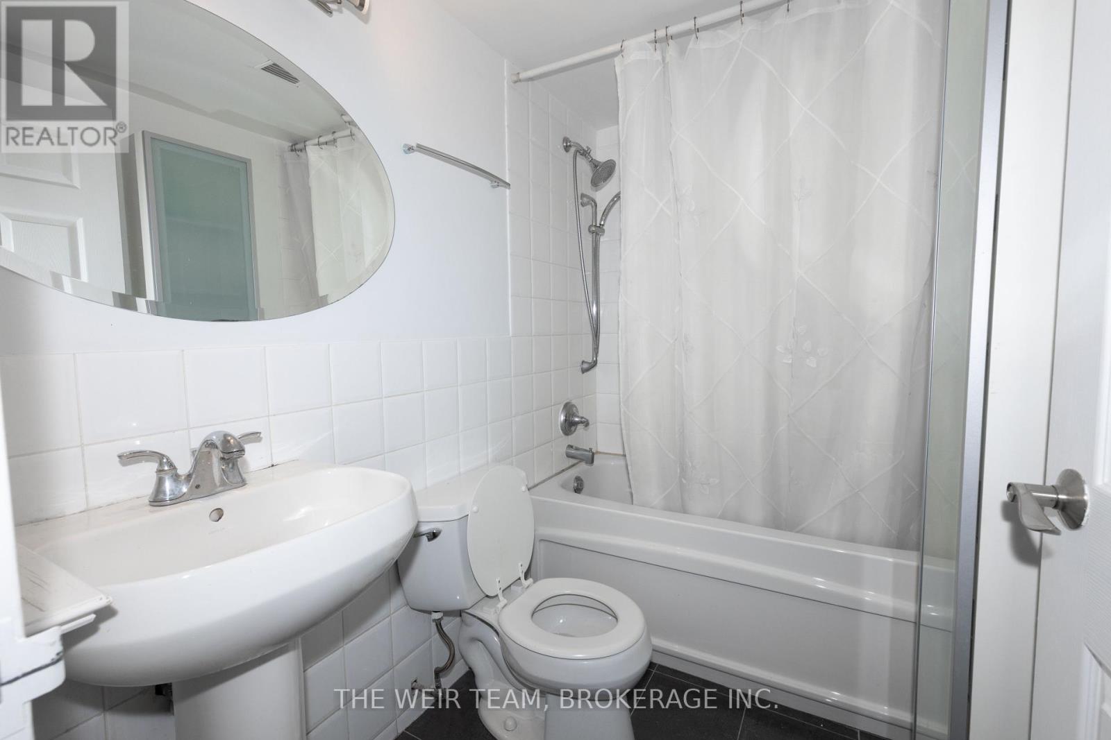 1909 - 914 Yonge Street, Toronto, Ontario  M4W 3C8 - Photo 13 - C12452754