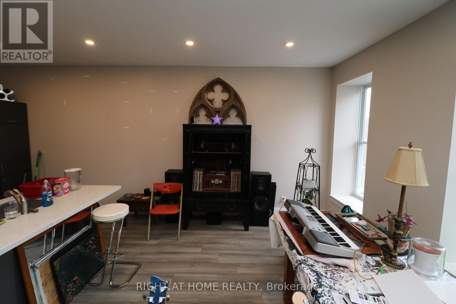 2 - 69 King Street W, Brockville, Ontario  K6V 3P8 - Photo 6 - X12458584