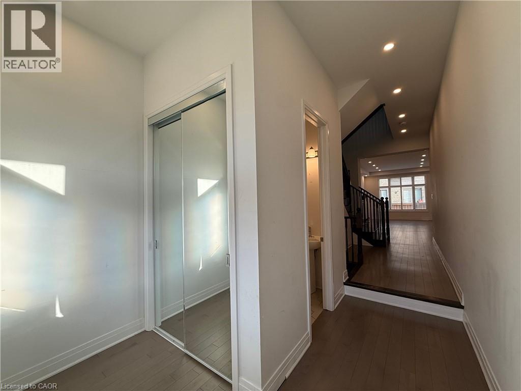 470 Violet Gate, Milton, Ontario  L9E 1X3 - Photo 6 - 40770700