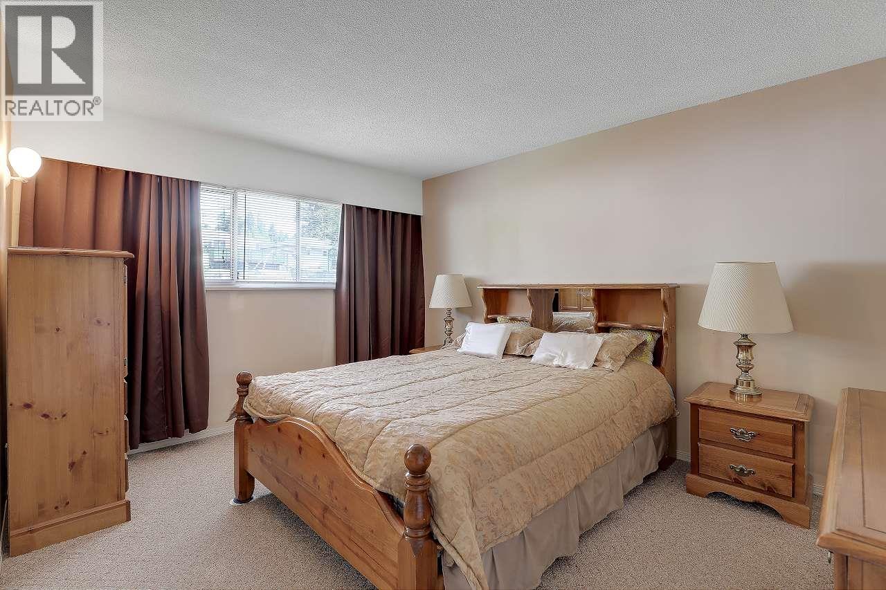 6407 Lougheed Highway, Burnaby, British Columbia  V5B 3A1 - Photo 16 - R3056659
