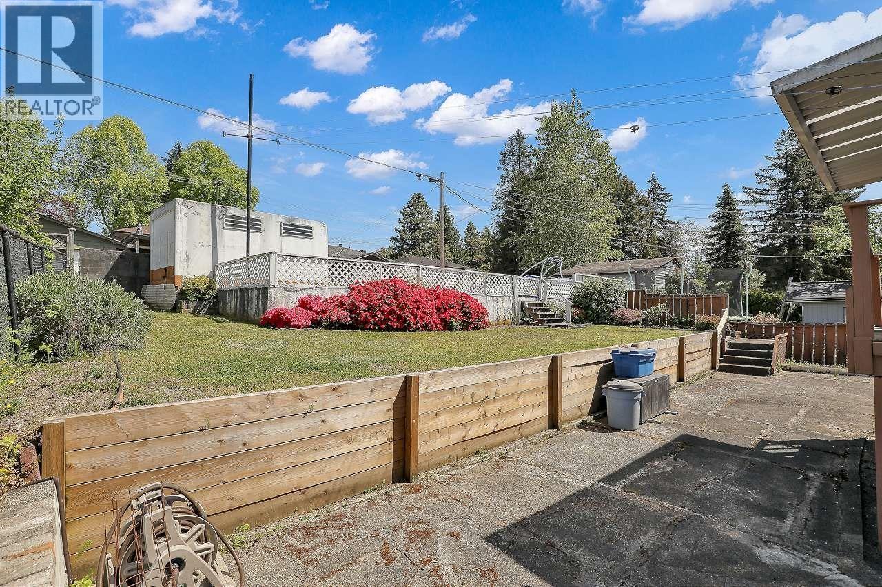 6407 Lougheed Highway, Burnaby, British Columbia  V5B 3A1 - Photo 23 - R3056659