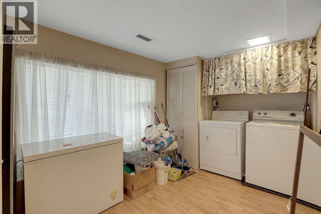 6407 Lougheed Highway, Burnaby, British Columbia  V5B 3A1 - Photo 34 - R3056659