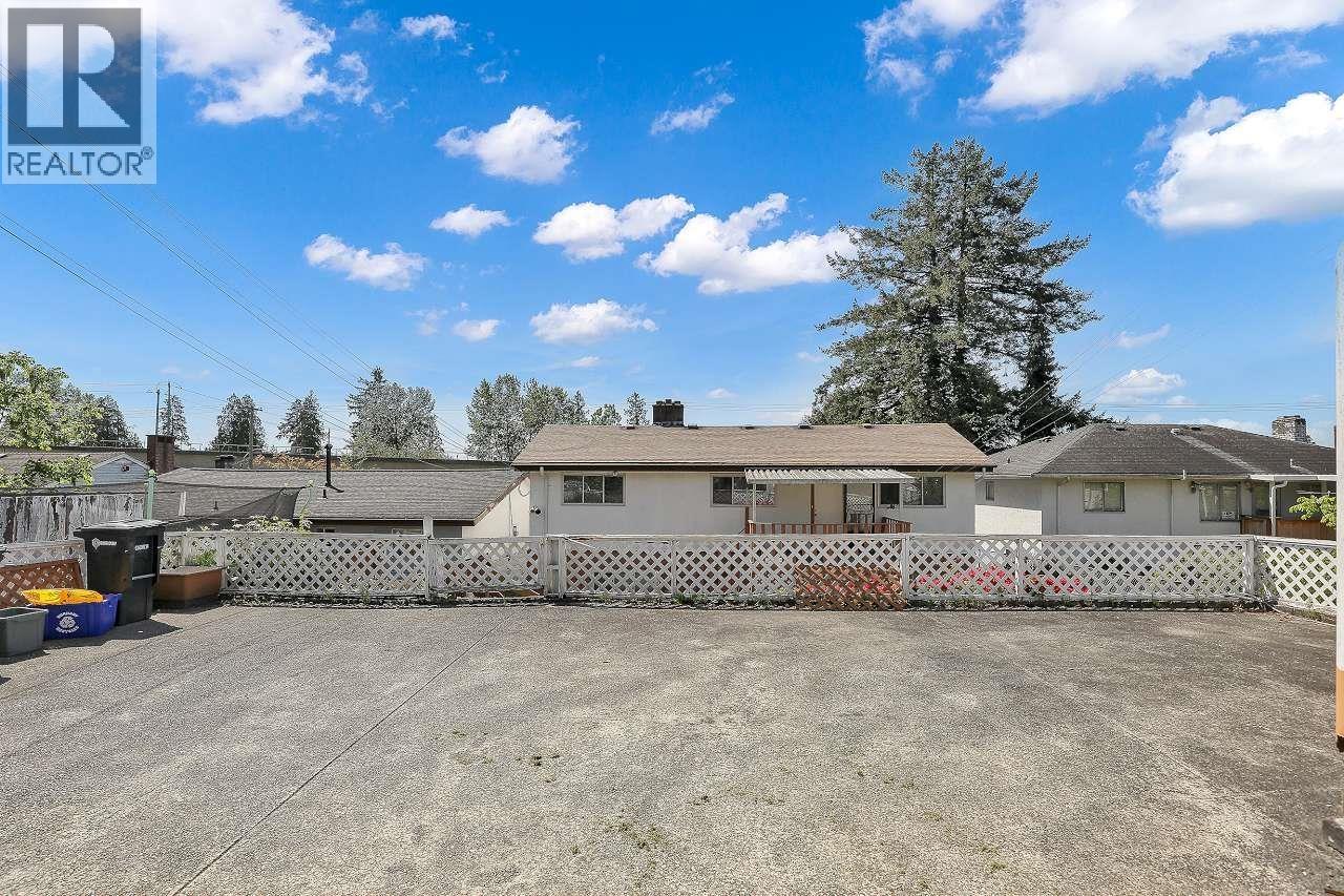 6407 Lougheed Highway, Burnaby, British Columbia  V5B 3A1 - Photo 29 - R3056659
