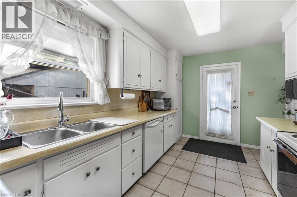 141 Riverbank Drive, Cambridge, Ontario  N3H 4R6 - Photo 8 - 40777716