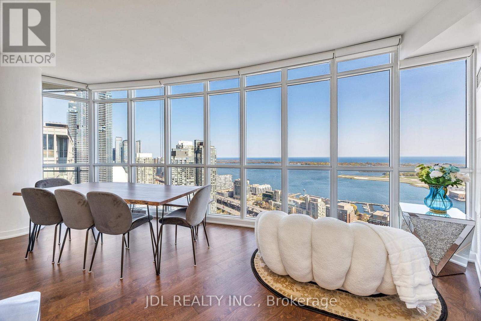 4606 - 21 ICEBOAT TERRACE, Toronto, Ontario