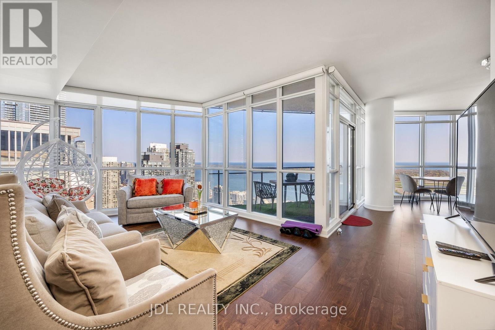 4606 - 21 Iceboat Terrace, Toronto, Ontario  M5V 4A9 - Photo 11 - C12458601