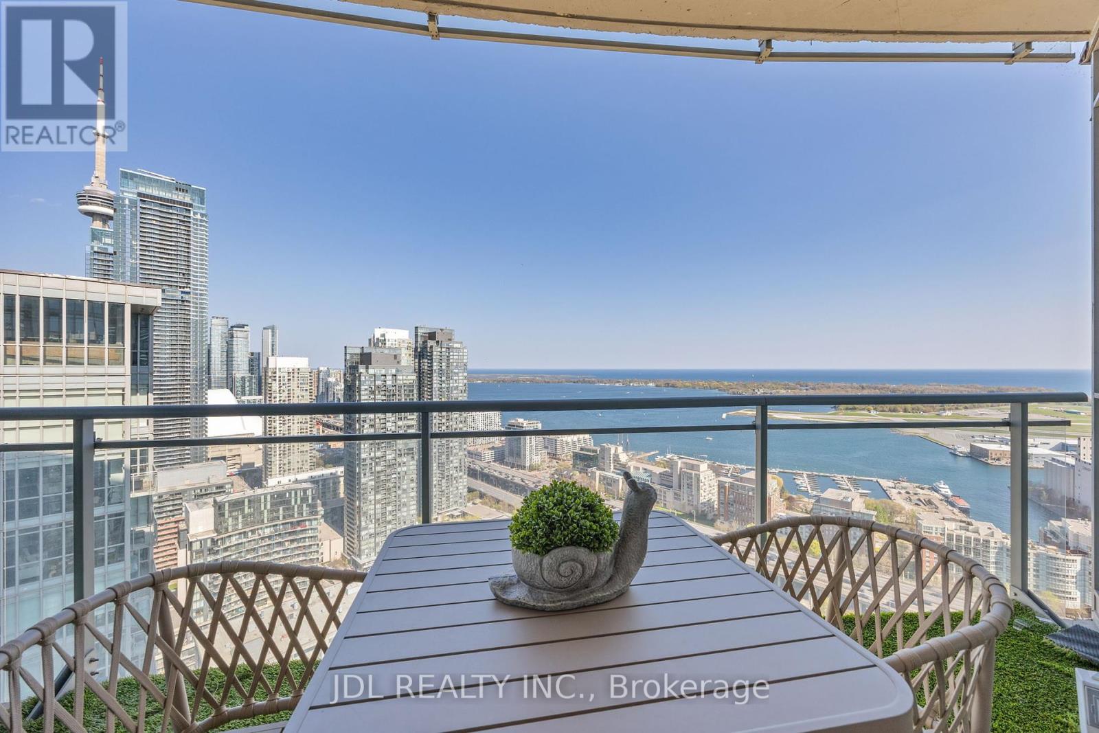 4606 - 21 Iceboat Terrace, Toronto, Ontario  M5V 4A9 - Photo 8 - C12458601