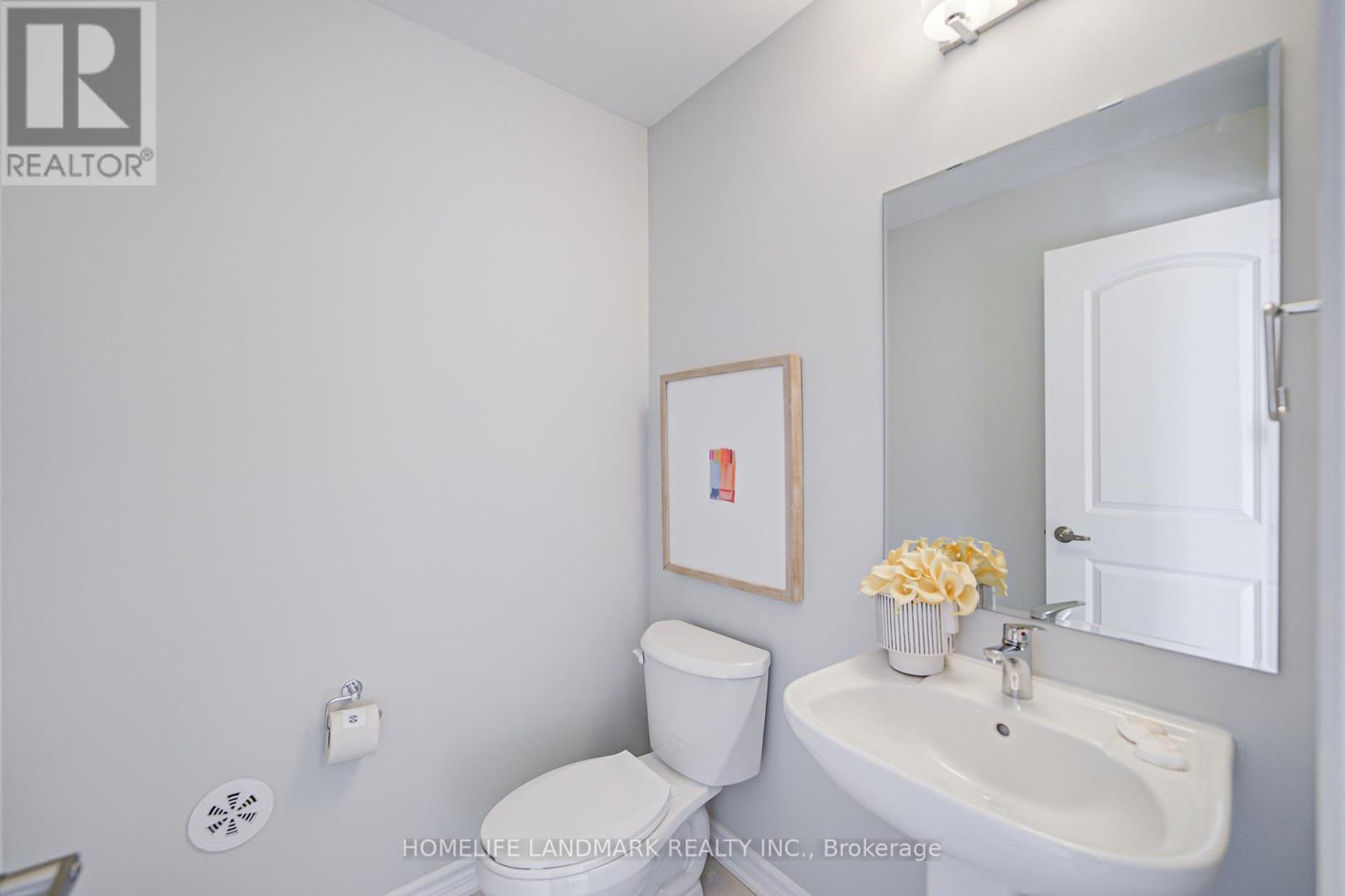 49 York Downs Boulevard, Markham, Ontario  L6C 3K3 - Photo 12 - N12458609