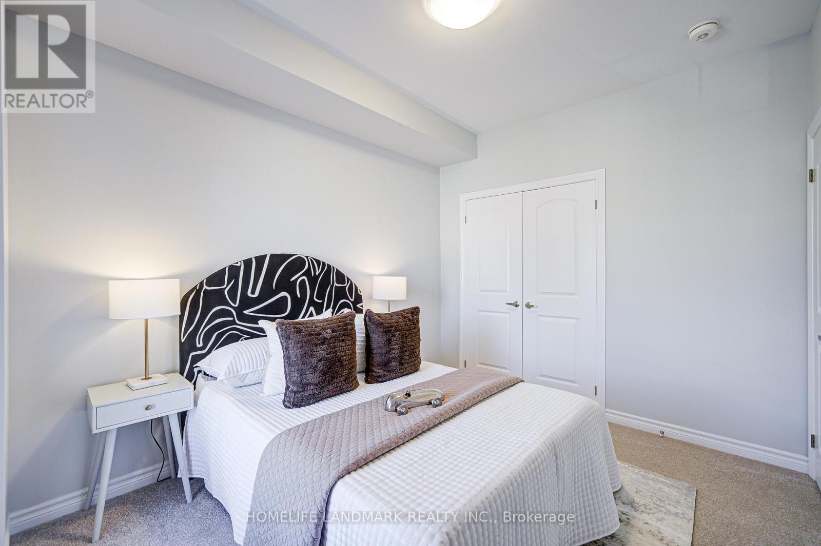 49 York Downs Boulevard, Markham, Ontario  L6C 3K3 - Photo 27 - N12458609
