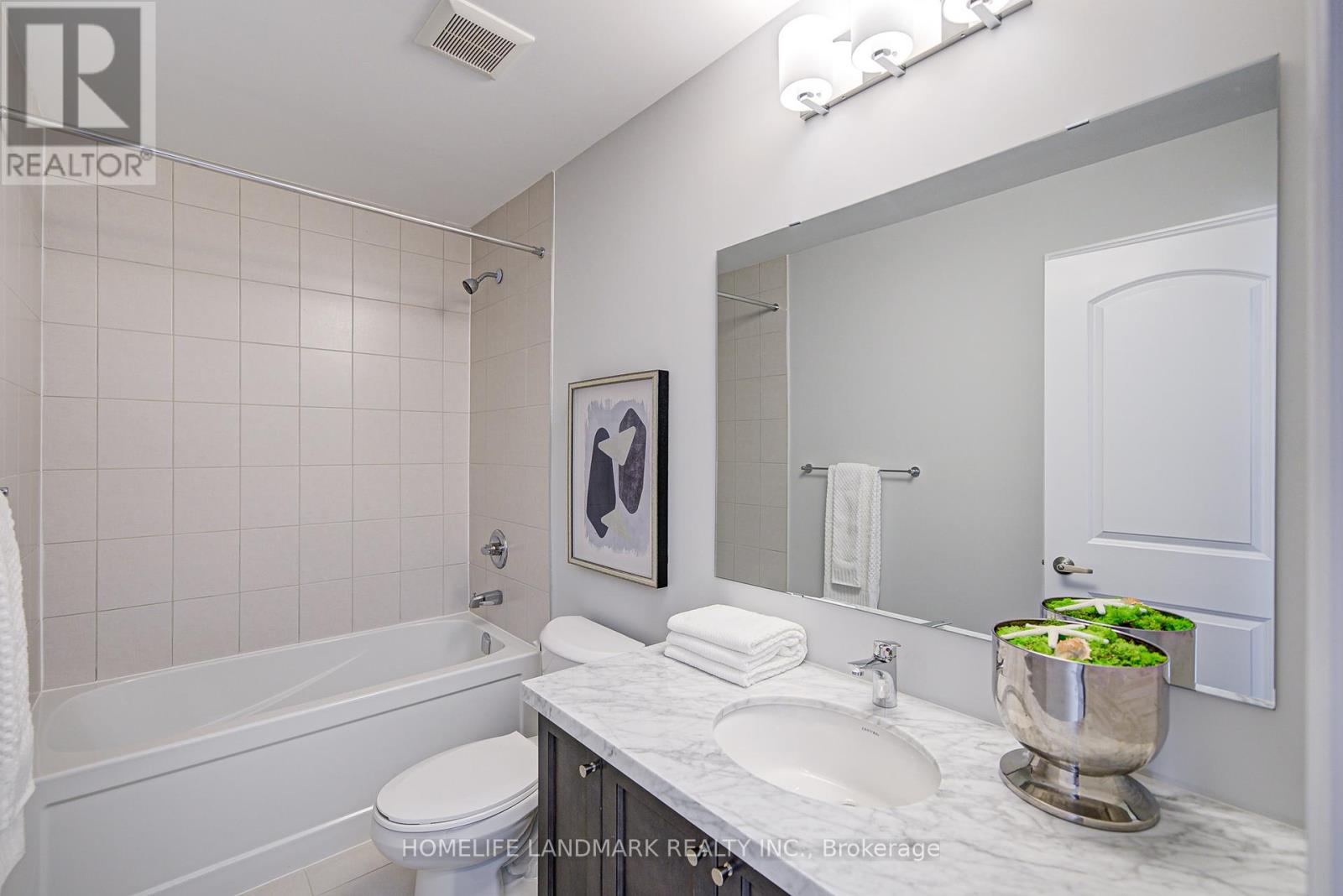 49 York Downs Boulevard, Markham, Ontario  L6C 3K3 - Photo 31 - N12458609