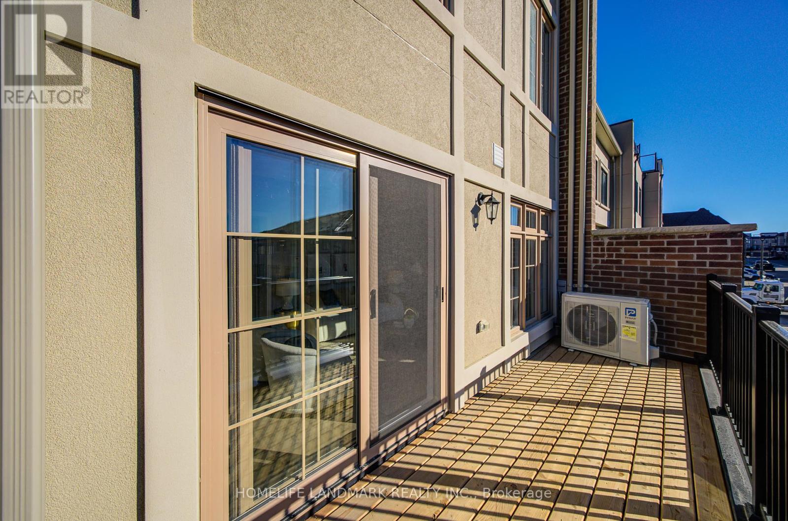 49 York Downs Boulevard, Markham, Ontario  L6C 3K3 - Photo 37 - N12458609