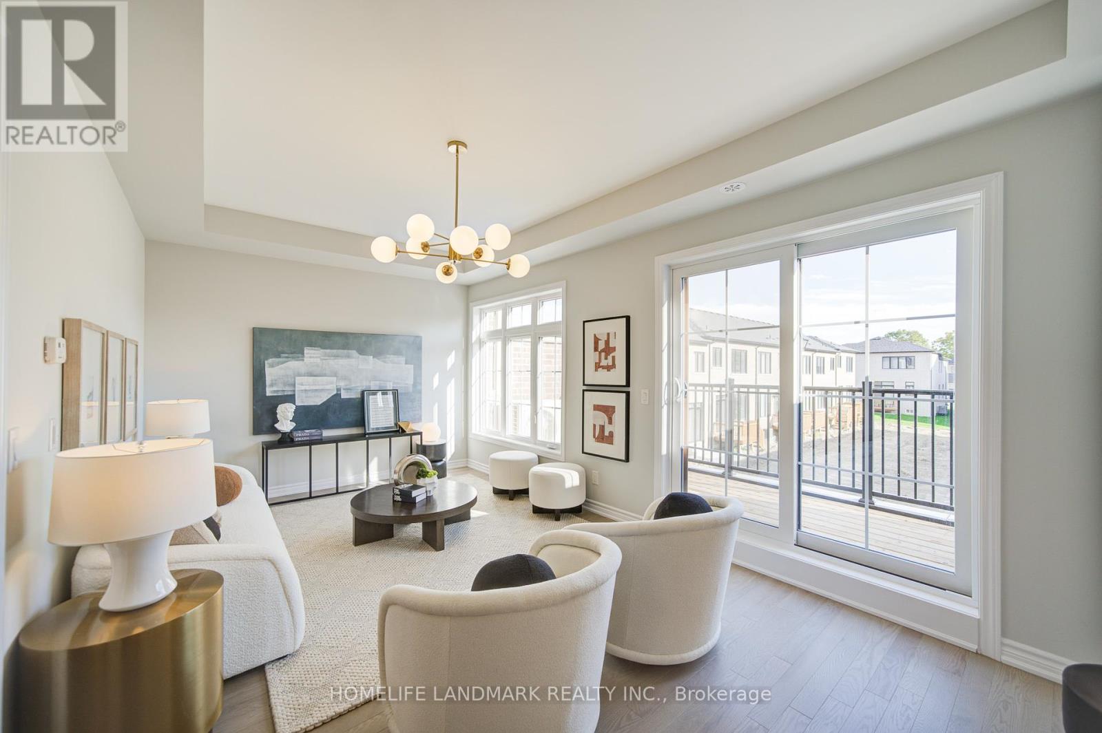 49 York Downs Boulevard, Markham, Ontario  L6C 3K3 - Photo 8 - N12458609