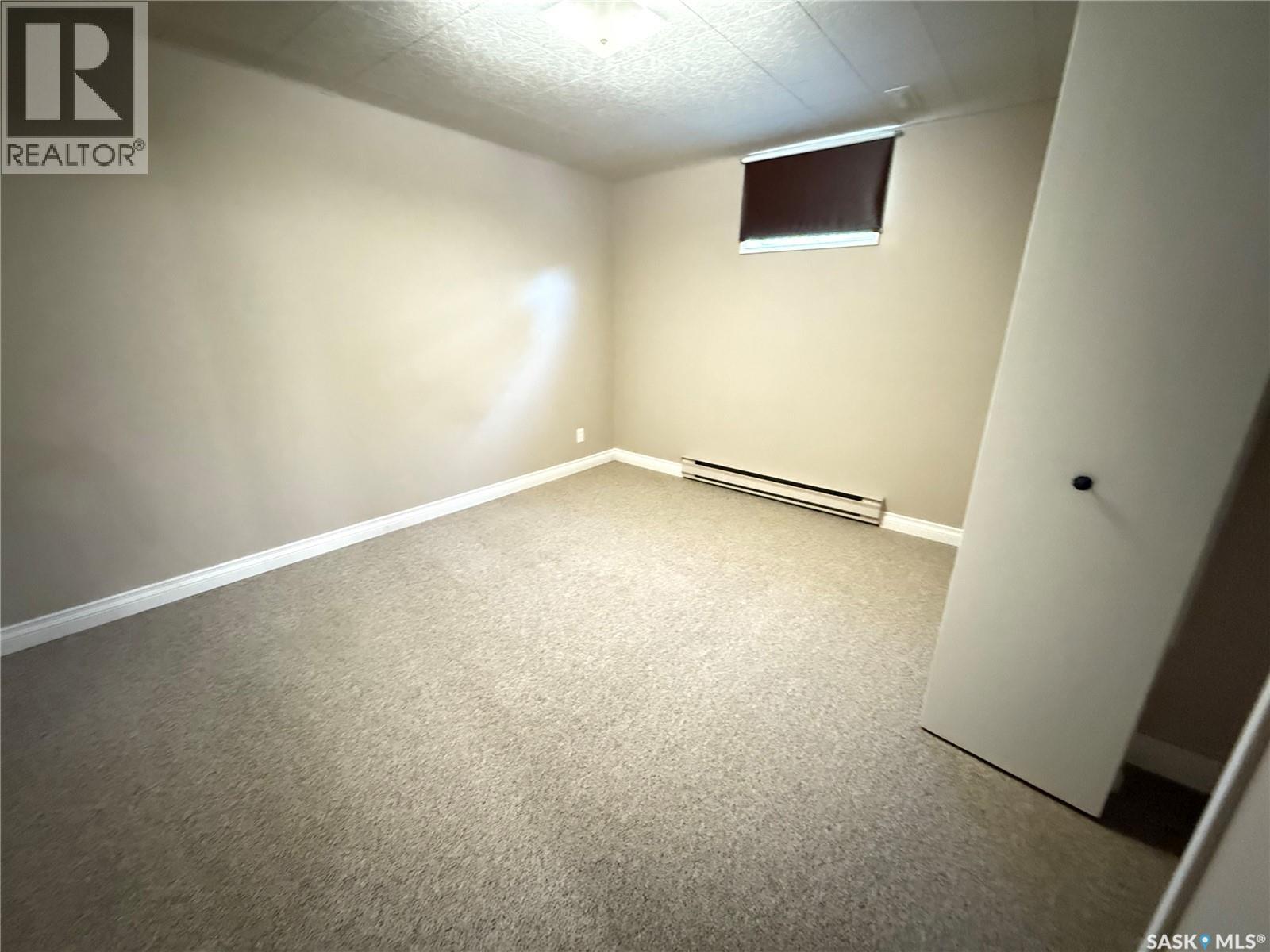 112 Bennett Street, Lampman, Saskatchewan  S0C 1N0 - Photo 37 - SK019804