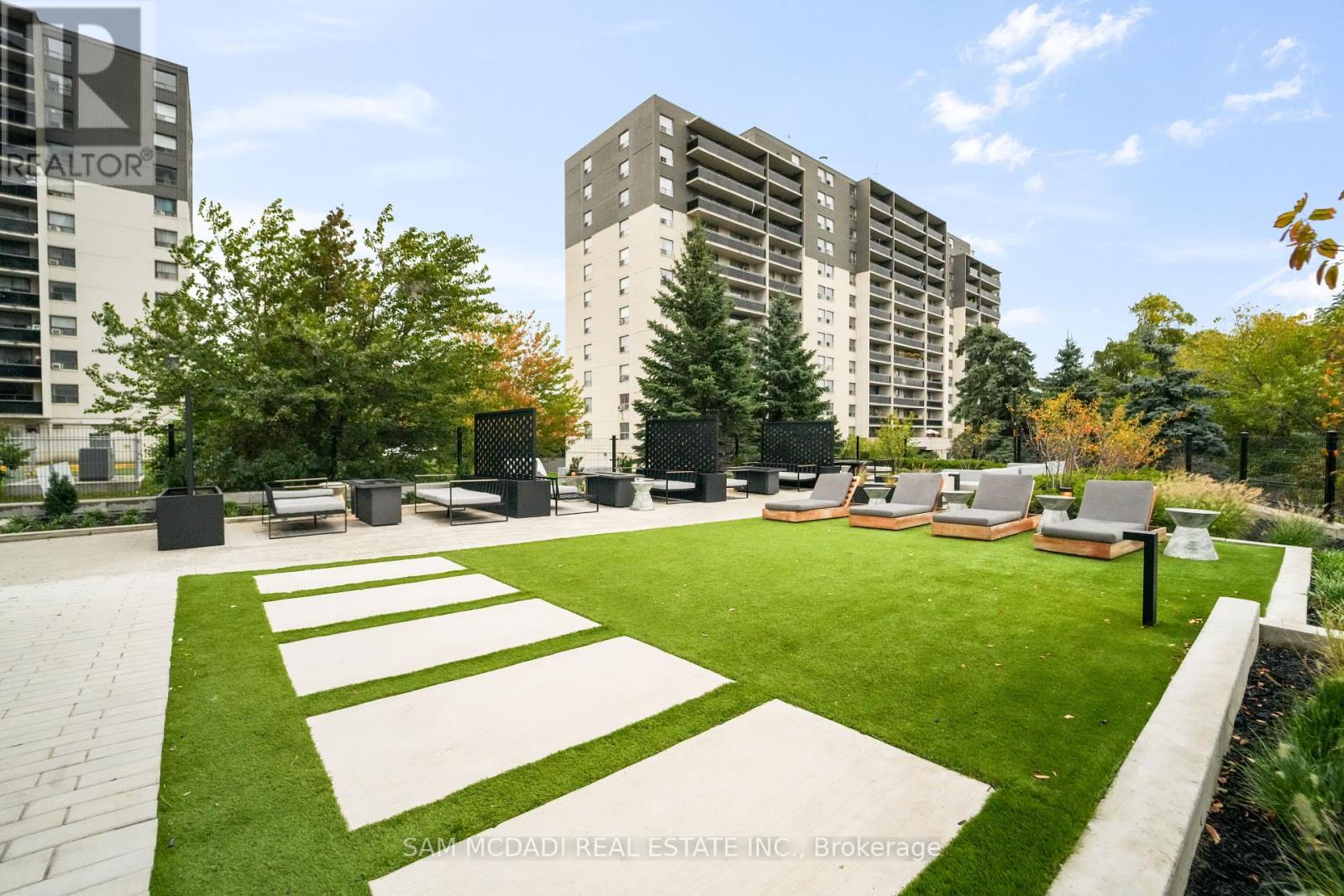 1513 - 86 Dundas Street E, Mississauga, Ontario  L5A 0B1 - Photo 31 - W12458604