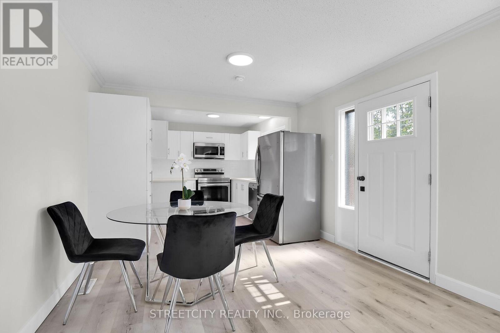 402 Homestead Court, London North, Ontario  N6G 2E9 - Photo 7 - X12458616